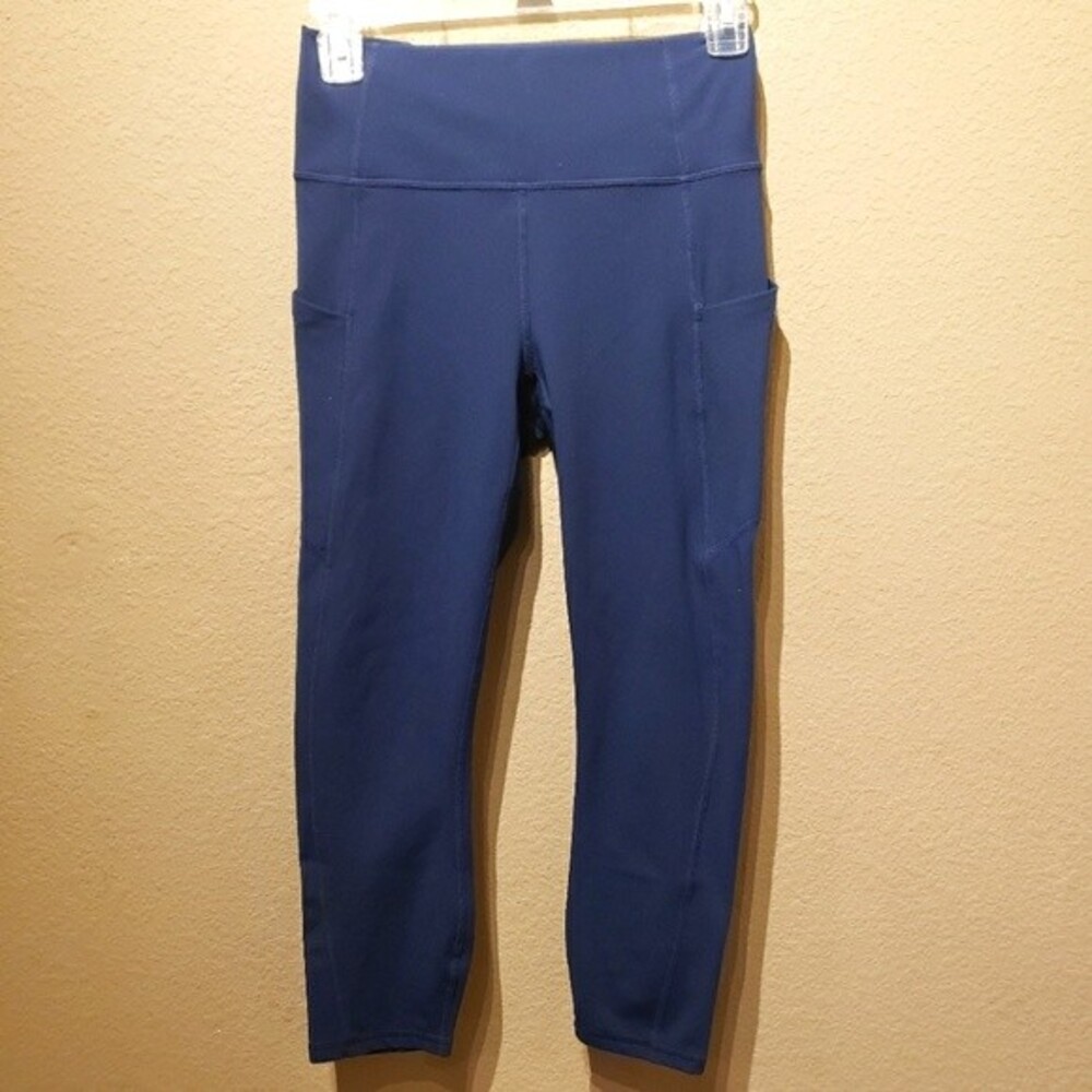 Fabletics PureLuxe High Waisted Capri Leggings Size XS